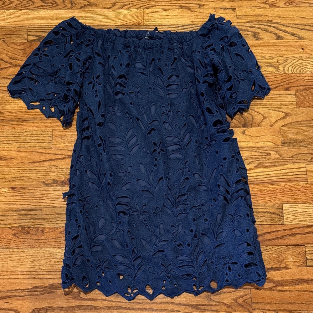 Elegant Navy Blue Eyelet Mini Dress - Picture 3 of 8